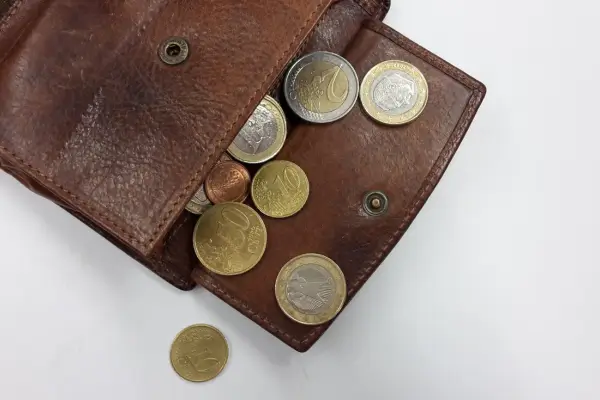 Europa com Pouco Dinheiro: É Possível? (Guia Completo para Viajar Gastando Pouco)